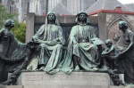 Estatua de los hermanos Van Eyck en Gante