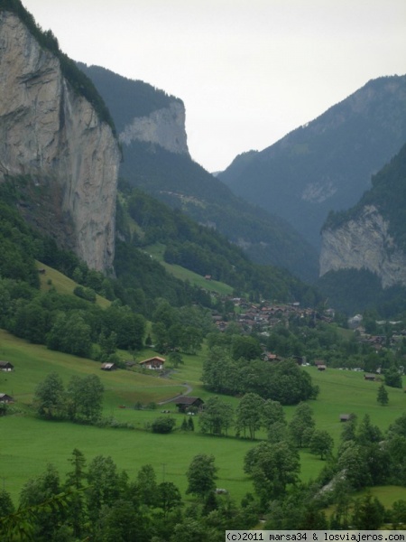 Vista del valle de Lauterbrunnen
Este valle de la región del Oberland bernés es el prototipo de valle de origen glaciar

