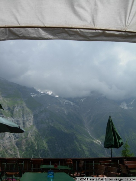 Tormenta en los Alpes suizos
Vista del macizo de Jungfrau desde una terraza de Gimmelwald a punto de comenzar una tormenta
