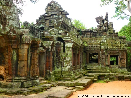 angkor
uno de los muchos e increibles templos de angkor, lugar impresionante!!!
