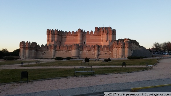 Castillo de Coca
Atardecer en un frío día sobre el Castillo de Coca.
