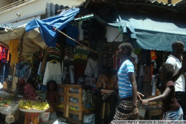 Senegal - Dakar - Mercado
Algo agobiante el mercado del centro de Dakar pero bueno, todo es mentalizarse y prepararse para el acoso.
