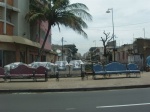 Senegal - Dakar - Para qué voy a pagar el alquiler de una tienda para vender los muebles...