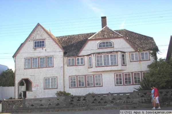 Casa de madera en Achao
Construcción típica de madera del sur de Chile.
