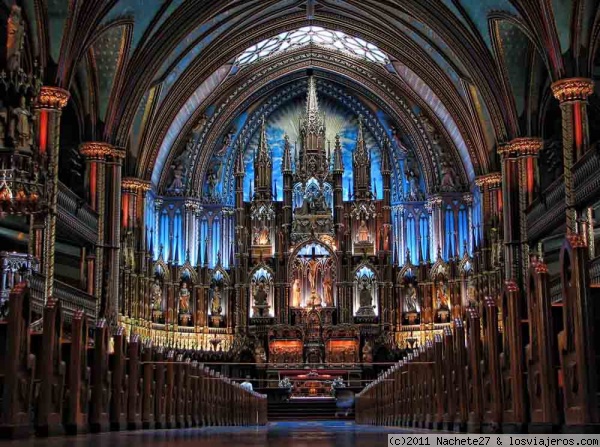 Saint Michelle
Iglesia de Saint Michelle en Montreal. Creo que es donde se caso Celine Dione. Esta foto gano un concurso en la revista Camera Digital. Es raro ver así una iglesia en Canada o USA
