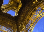 Torre Eiffel encaje al anochecer
