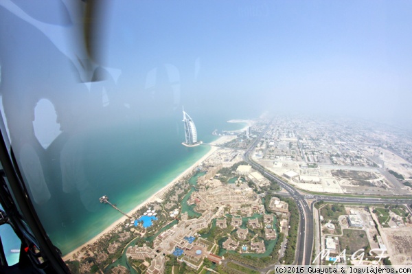 PLAYAS Y COSTA DE DUBAI
Panorámica de parte de la costa de Dubai.
