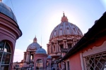 Cúpulas de la Basílica de San Pedro en Roma-Italia