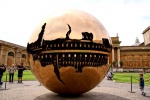 Esfera con esfera. Patio de la Piña. Museos Vaticanos
Esfera con esfera