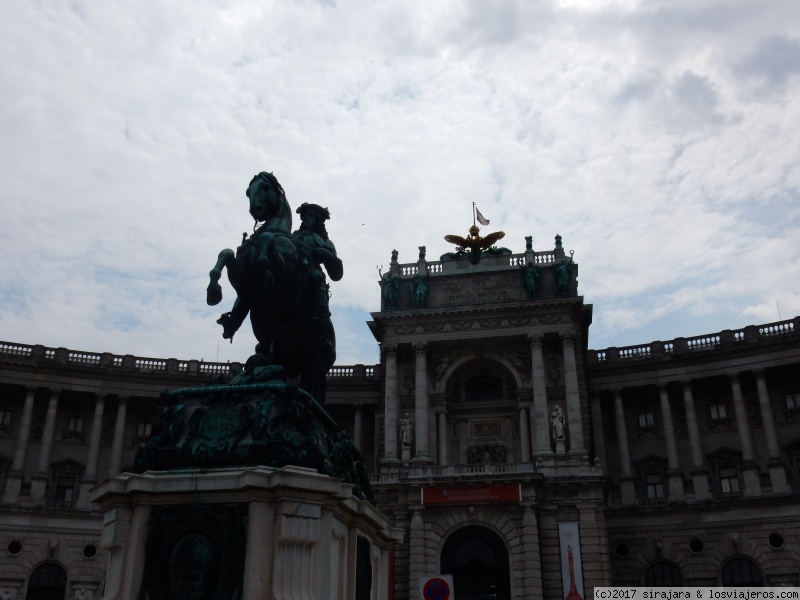 PRAGA-VIENA-BUDAPEST: Ciudades imperiales - Blogs de Europa - VIENA: Centro histórico y Catedral de San Esteban (1)