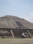 TEOTIHUACAN
TEOTIHUACAN, PIRAMIDE