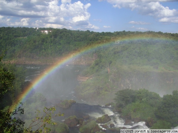 Iguazu
Arco iris en plena selva
