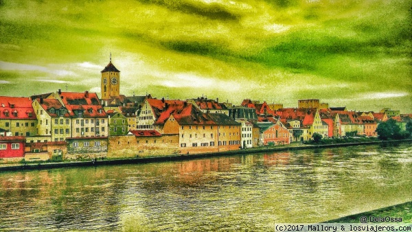 Danubio Verde
Modificación por filtros de la foto del Danubio a su paso por Regensburg
