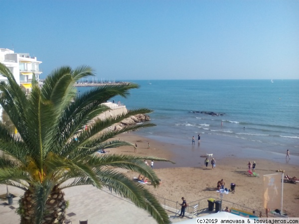 Playa de Sant Sbastia en sitges
Noviembre 2018  playa de San Sebastia
