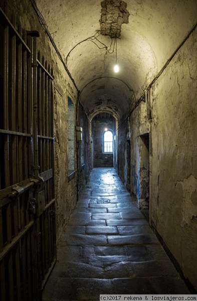 Kilmainham Gaol
Uno de los pasillos de esta antigua carcel con tanta historia en Dublin en la que no han faltado tampoco rodajes de peliculas como En el nombre del padre.
