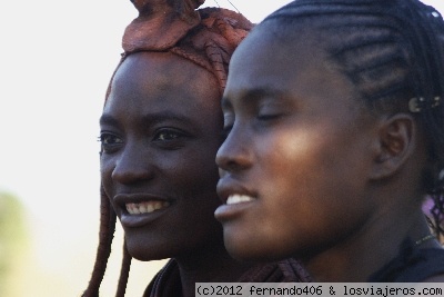 Himba
Etnia de nativos de la región árida de Kunene
