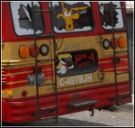 chicken bus de colores