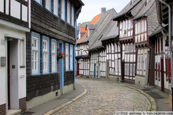 Goslar: Peterstraße
Peterstraße es una calle del antiguo barrio minero de Goslar, localidad situada en la región del Harz alemán
