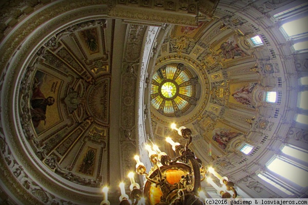 Berlín: La Catedral
Las espectaculares cúpulas de la Catedral de Berlin
