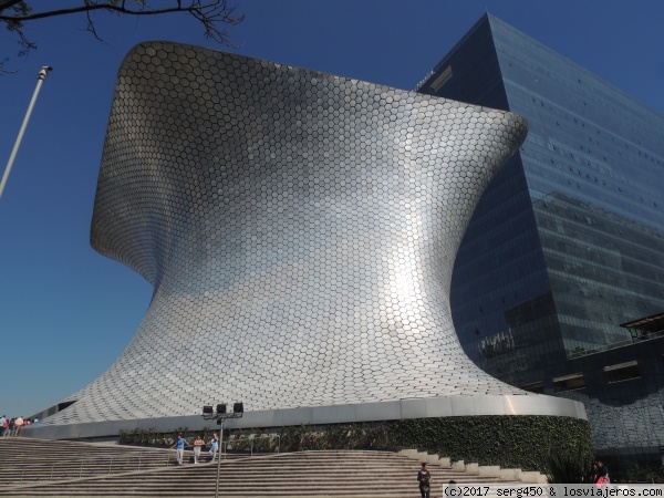 Museo Soumaya
Diseño del museo Soumaya en la Ciudad de México.

