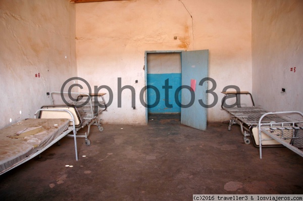Hospital en Campamentos Saharauis
Habitacion de hospital en los campamentos saharauis de tindouf.
