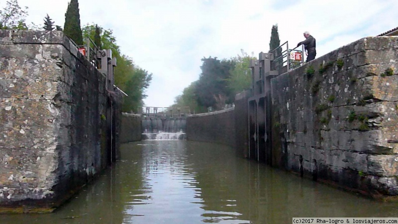 Lunes: Canal du Midi: - Recorrido viaje a Francia, región de Languedoc (Castillos Cátaros) 5 Dias (2)