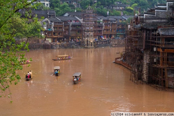 Fenghuang
Pueblo tradicional Chino a orillas del Rio
