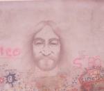 Muro de John Lennon en Praga en 1996