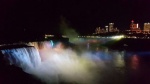 Vista nocturna Cataratas