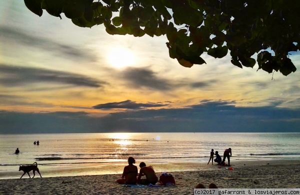 Atardecer en playa
Atardecer en playa, isla de Koh Chang.
