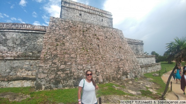 Pirámide del Castillo
Pirámide del Castillo
