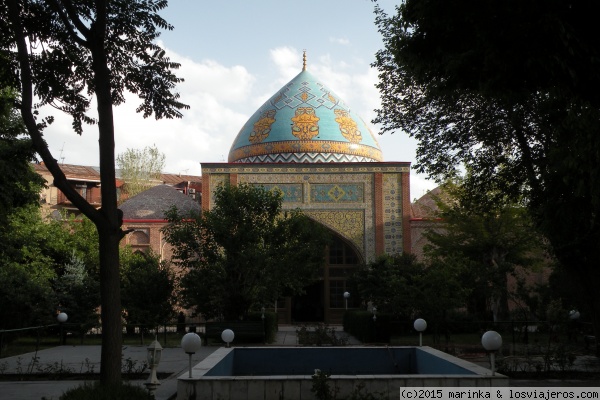 La mezquita azul en Ereván
La mezquita azul en Ereván
