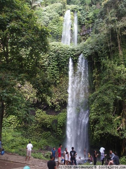 Catarata de Senaru
Catarata de Senaru. En la falda del volcán Rinjani
