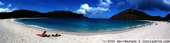 Playa Mawun Kuta Lombok
Playa Mawun, a 10 km al oeste de Kuta. Lombok
