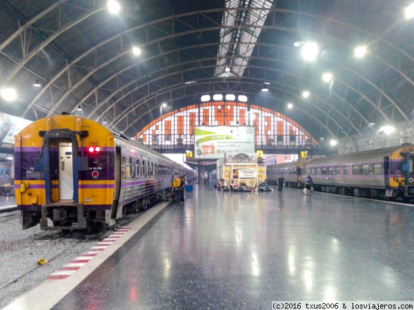 Estación de trenes en Bangkok
Estación de trenes en Bangkok
