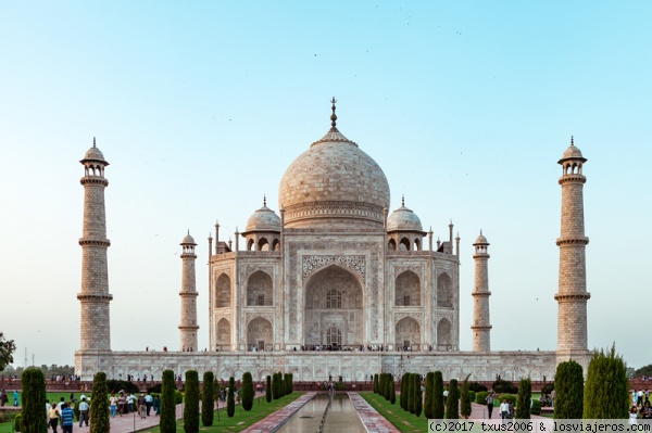 Taj Mahal
India, Agra
