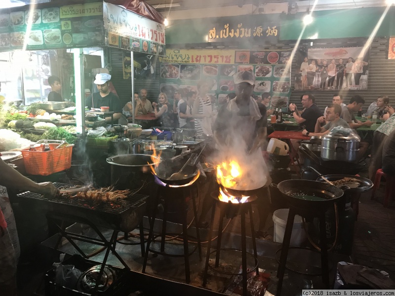 21 días Tailandia y Camboya - Blogs de Tailandia - Día 1 y 2: Viaje y llegada a Bangkok (1)