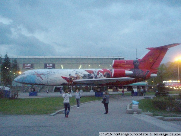 Moscú
Se trata de un avión ruso en el parque delante del hotel Kosmos
Esta es parque del maravillas nauticos
