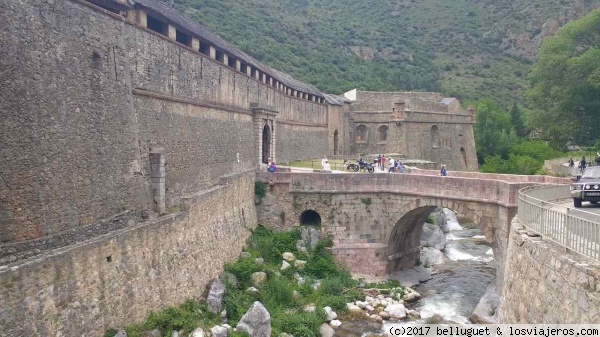 Murallas de Vilafranca de Conflent
Vilafranca de Conflent parece un pueblecito de cuento
