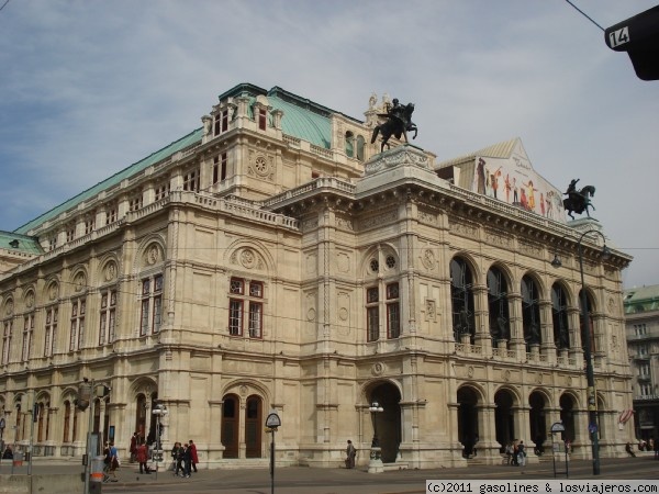 La Opera de Viena
Precioso edificio neorrenacentista del s. XIX, uno de los simbolos de Viena.

