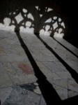 La sombra del Claustro del Monasterio de los Jeronimos de Lisboa