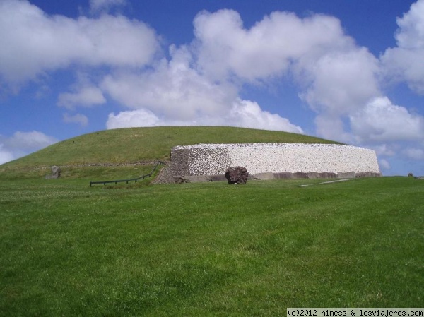 Newgrange (Irlanda)
Monumento megalítico del valle del Boyne, construído entre 3300-2900 a. C.
