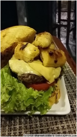 Hamburguesa con banana en Salvador de Bahía
Hamburguesa con banana en Salvador de Bahía
