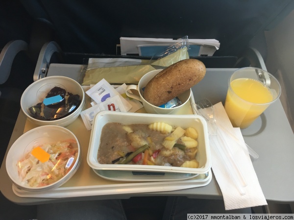 Comida
Comida abordo del avión AirEuropa
