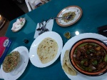 Comida restaurante enfrente Hotel Sur Bandar Al Ayjah
