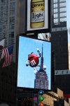 Pantalla gigante en la fachada de la tienda M&M's Nueva York Times Square