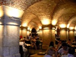 Restaurante en la cripta de St Martin in the Fields. Londres