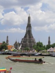 Vista del Wat Arun desde la otra orilla