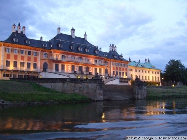 Dresde - Castillo de Pillnitz
Castillo de Pillnitz desde el barco por el Elba
