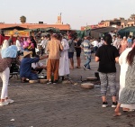 Plaza Jemaa con serpientes